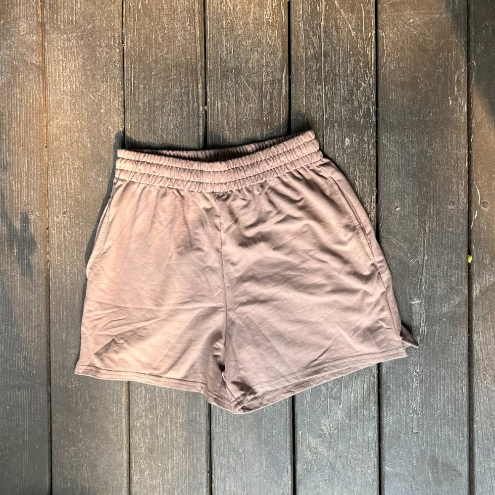 shorts - Picture 3 of 3